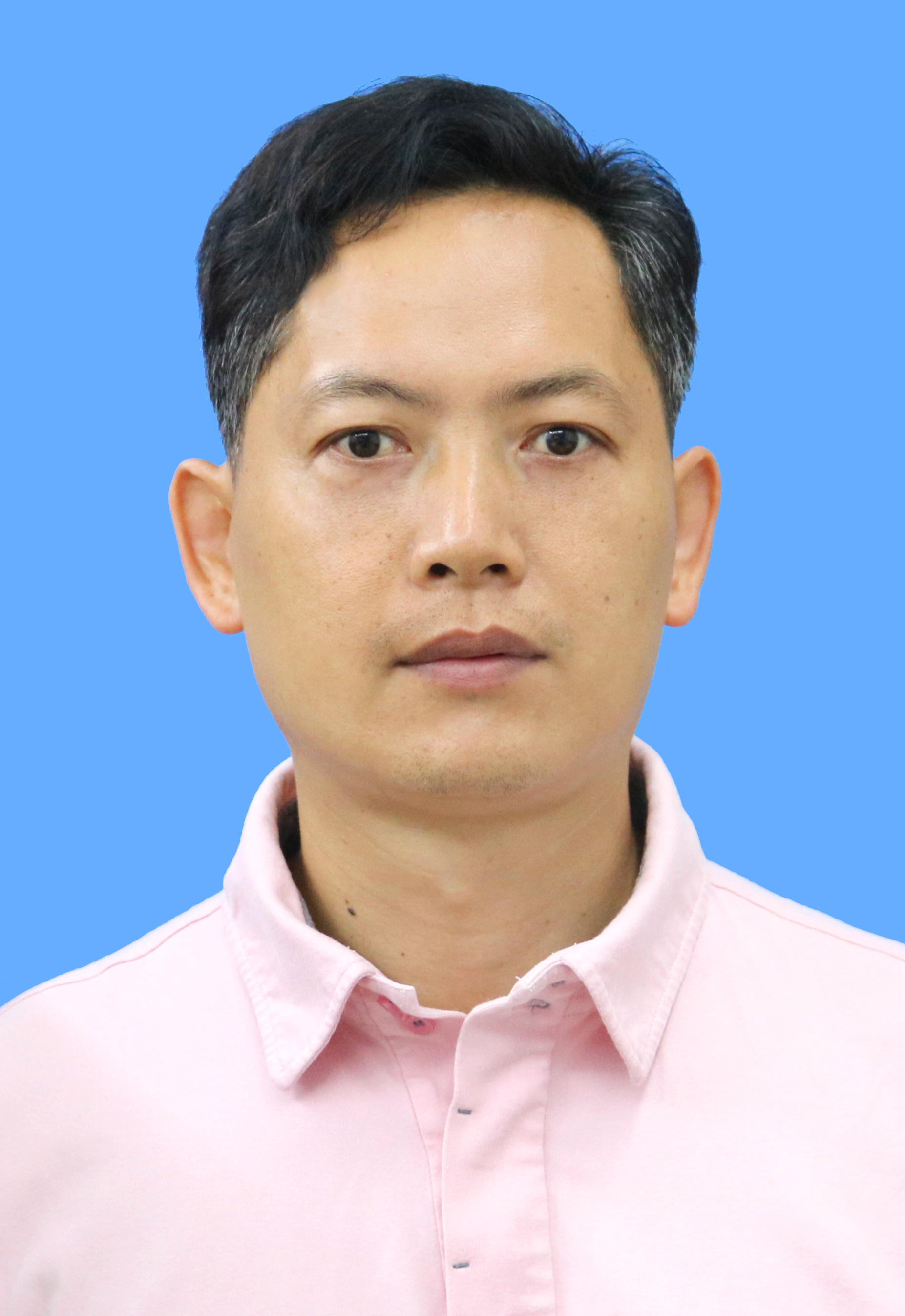 杨益宝+硕导照片